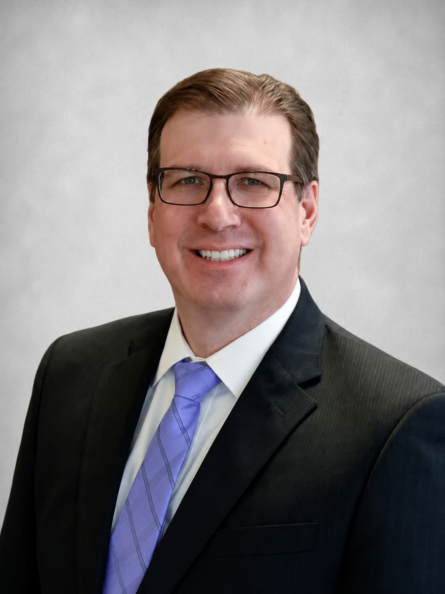 Portrait of Glenn Graves